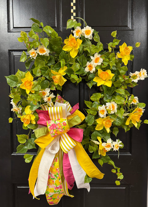 Daffodil Garden Round Wreath