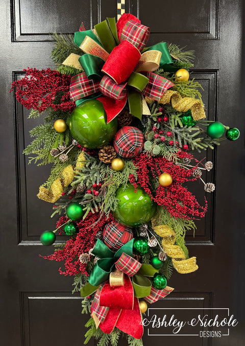 A Tartan Christmas at the Lodge Swag