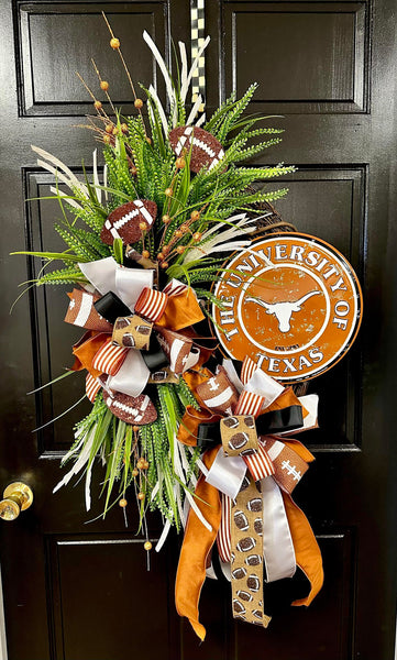 Collegiate Football Sign Wreath - Auburn University – AshleyNichole Designs