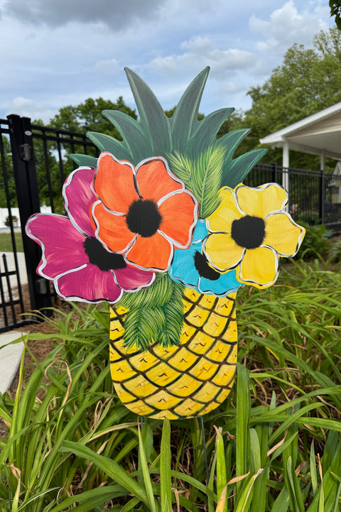 Tropical Pineapple - Summer - Corrugated Coroplast Yard Stake