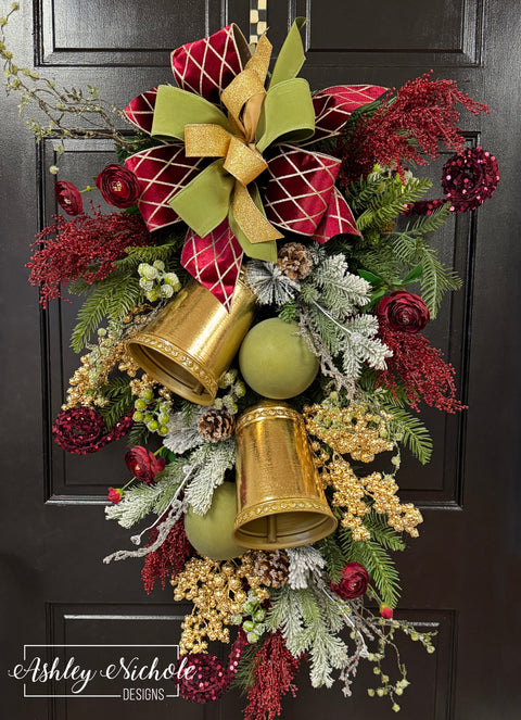 Heirloom Christmas Bells Teardrop Swag