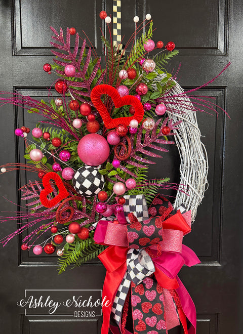 **Glitzy Valentine Oval Wreath **