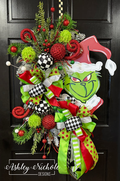 Grinch outlet wreath 2