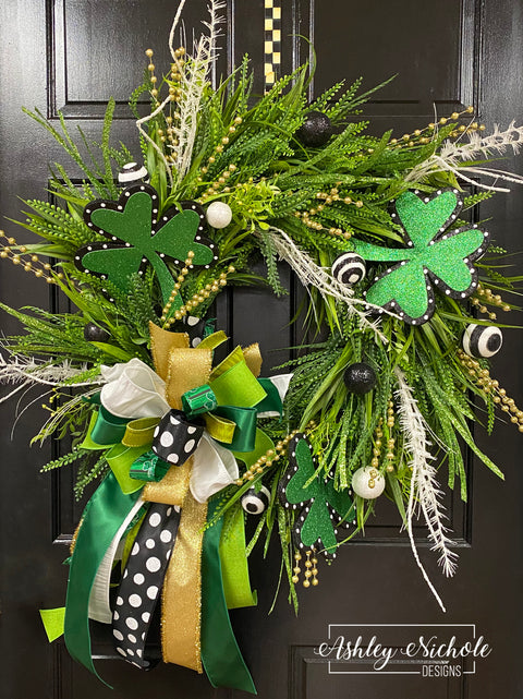 Glitzy Clover Round St. Patrick's Wreath