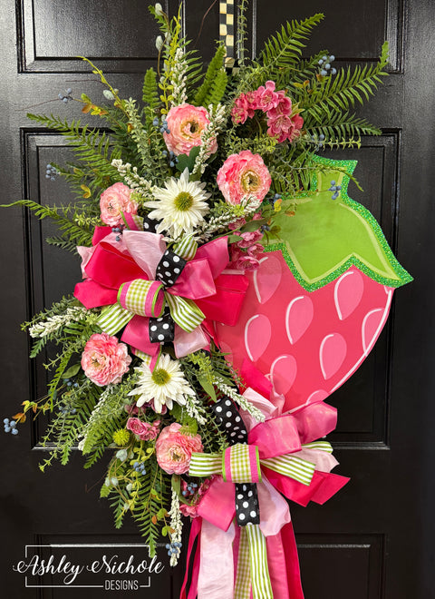 Strawberry Wreath - PINK