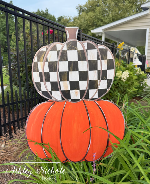 Fancy Checkered Pumpkin Stack - Corrugated Coroplast Yard Stake