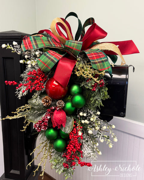 Mailbox Swag - Merry Magnolia and Berries
