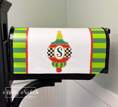 Elegant Checkered Initial Ornament - Magnetic Vinyl Mailbox Cover