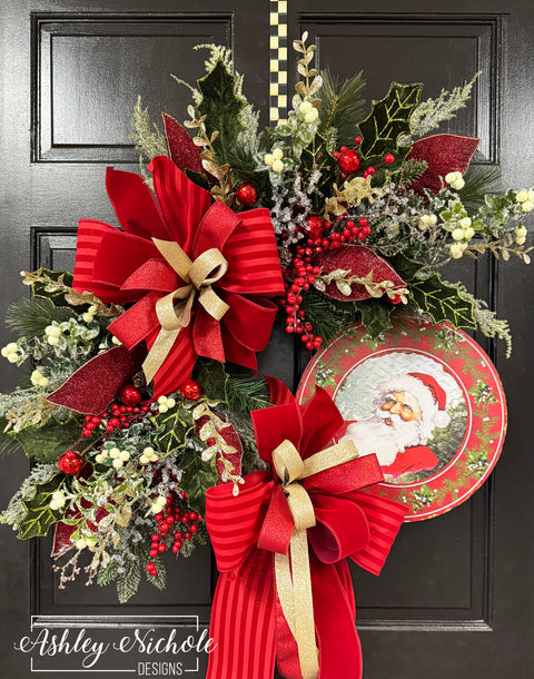 Old World Santa Traditions Christmas Wreath