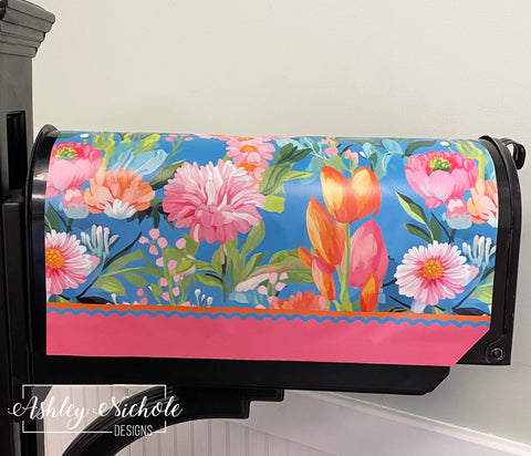 In the Flower Garden - Magnetic Vinyl Mailbox Cover