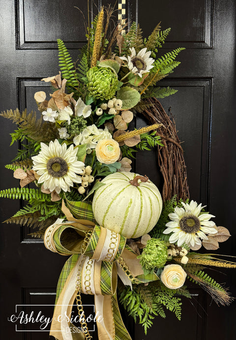 Ivory Pumpkin Meadow Oval Wreath