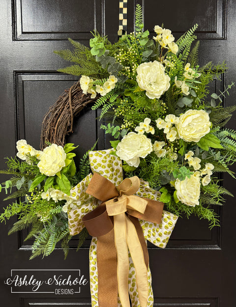 *READY to SHIP* - Whispering Ivy Round Wreath