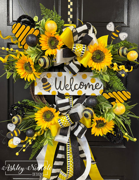 Bumblebee Welcome Wreath