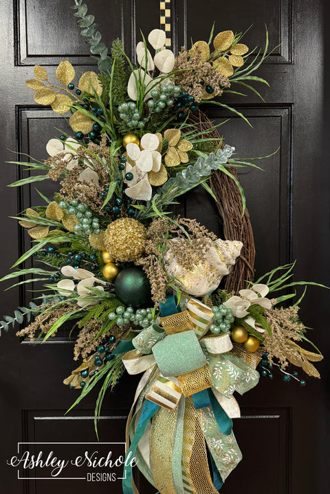 Coastal Christmas Oval Wreath
