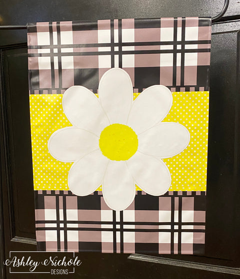 Daisy Bloom - Vinyl Garden Flag