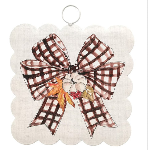 Mini Art Scallop Festive Checked Bow Charm