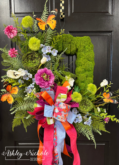 Flutter & Bloom Moss Floral Wreath