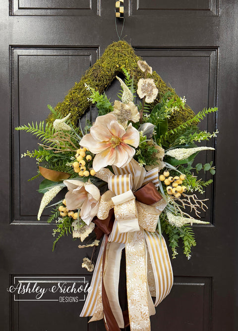 Glitzy Magnolia Moss Everyday Wreath
