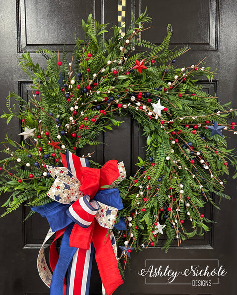Pops of Americana Patriotic Round Wreath