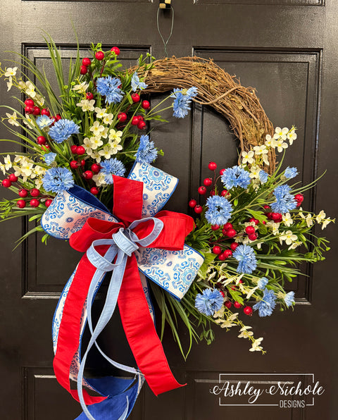 Patriotic Wildflowers Round Wreath