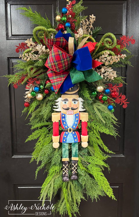 **Exquisite Nutcracker Christmas Teardrop Swag **