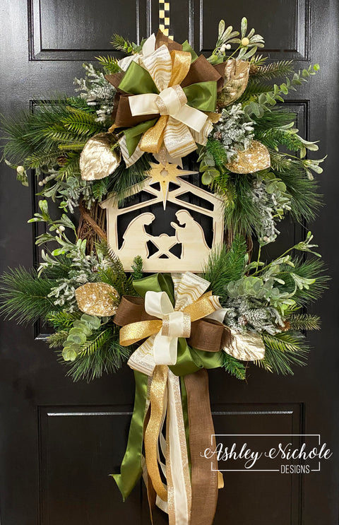 READY TO SHIP - Manger - Elegant Golds - Christmas Wreath