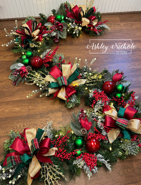 Garland - UNLIT or LED LIGHTED - Merry Magnolia and Berries - 9'