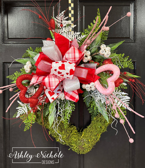 Sassy Valentine Moss Square Wreath