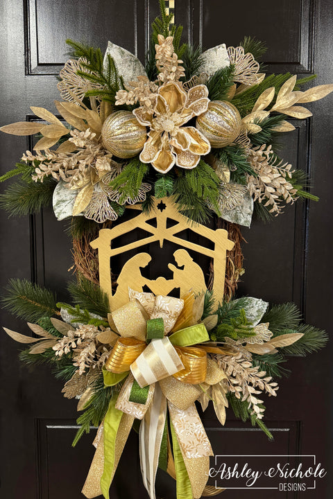 Bethlehem's Golden Christmas Wreath
