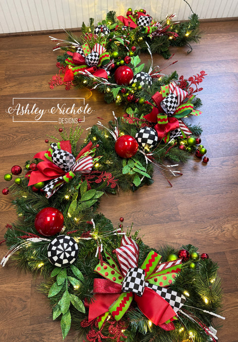 Garland - UNLIT or LIGHTED - Checkered Whimsical Christmas - 9'