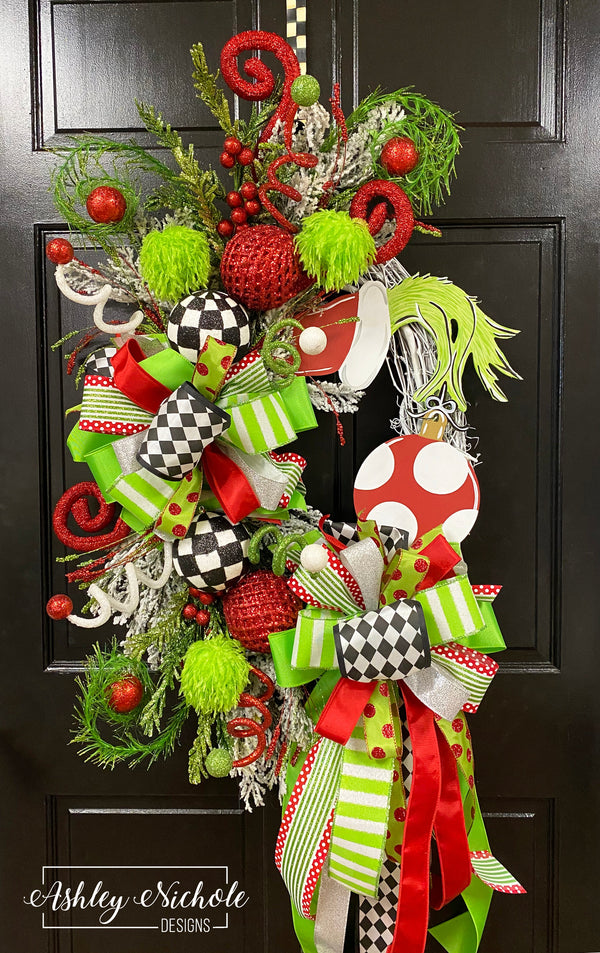 Grinch Inspired Hand & Ornament - Christmas Wreath – AshleyNichole Designs