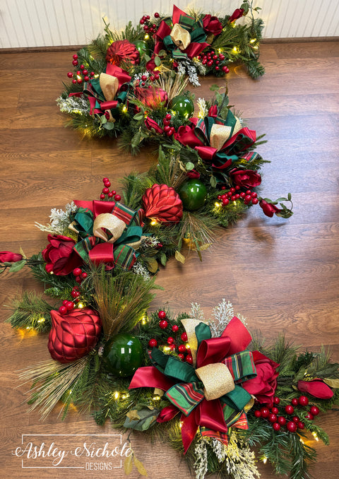 Garland - UNLIT or LIGHTED - Merry Magnolia and Berries - 9'