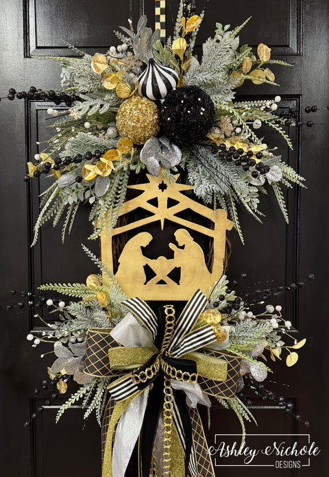 O Holy Night Nativity Wreath