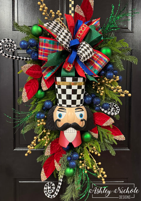 The Nutcracker's Grand Holiday - Swag