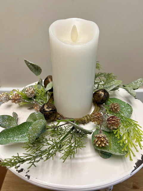 SLEIGH BELL CEDAR AND EUCALYPTUS CANDLE RING WITH BRONZE BELLS, FAUX PINECONES