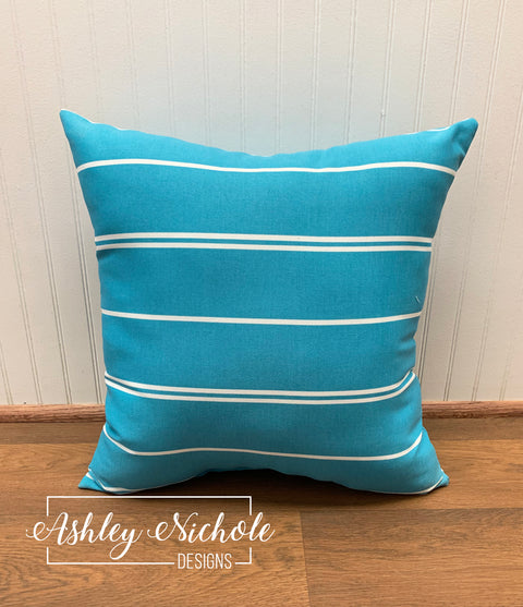Outdoor Pillow - Turquoise Pursuit Seaglass