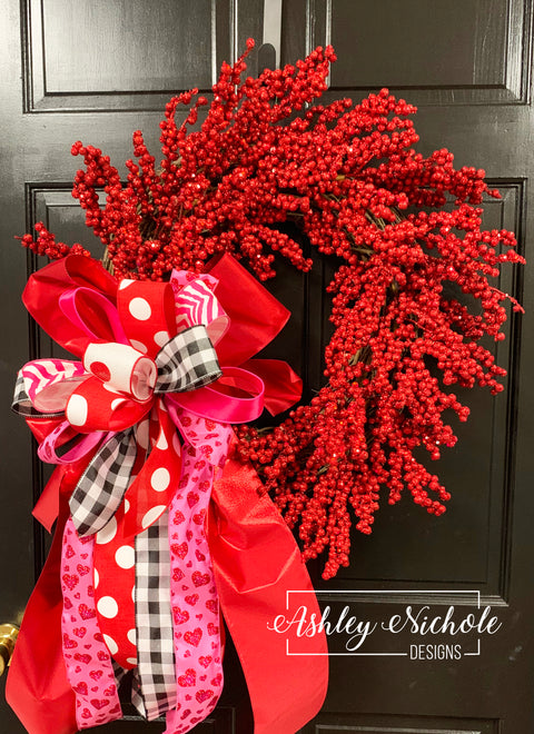 VioletEverGarden Valentine's Day Wreath,15” Heart Shaped Wreath with Red  Berries for Valentine's Day Wedding Festival Decor