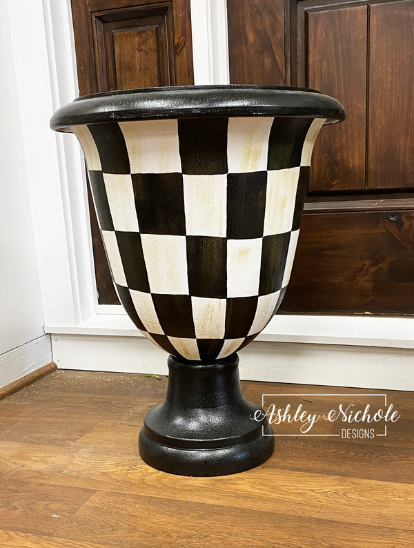 checkered plant pot Black & White Checkered Garden Urn Planter