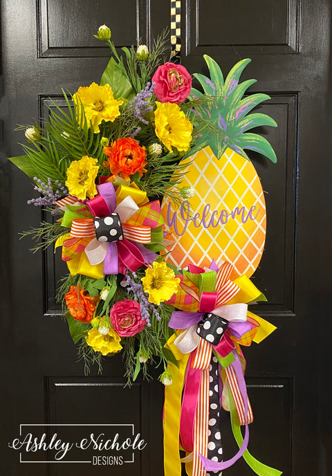 Pina Colada Pineapple Wreath
